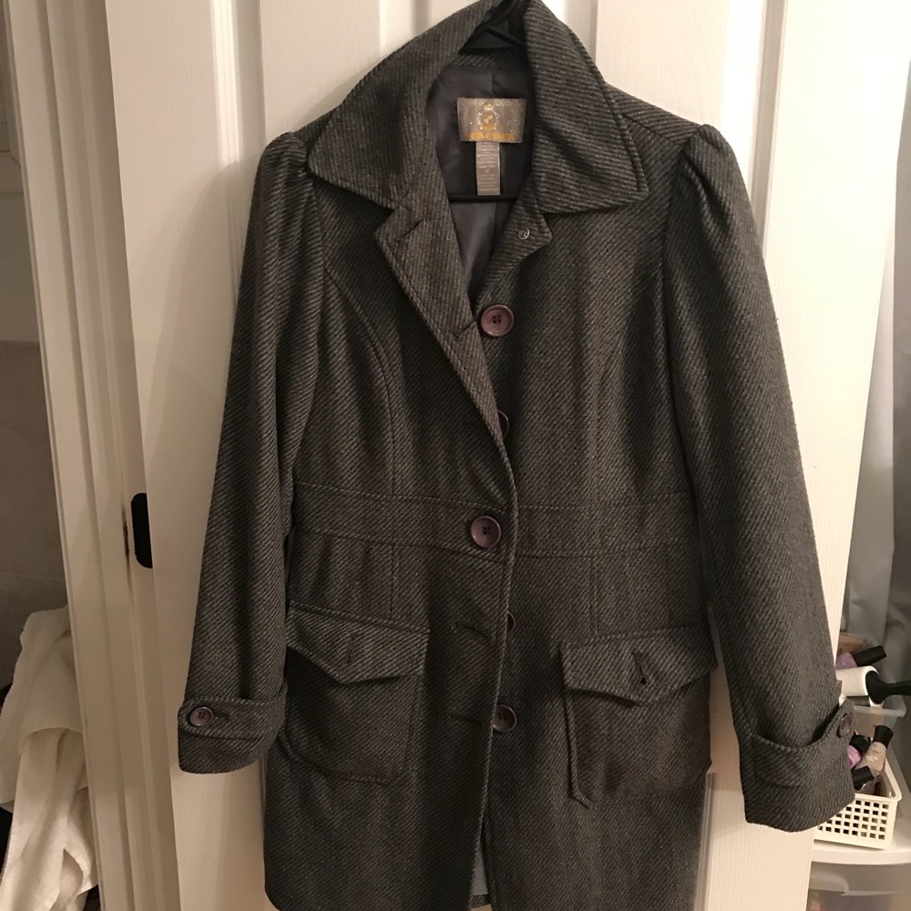 Coat - Picture 2 of 2